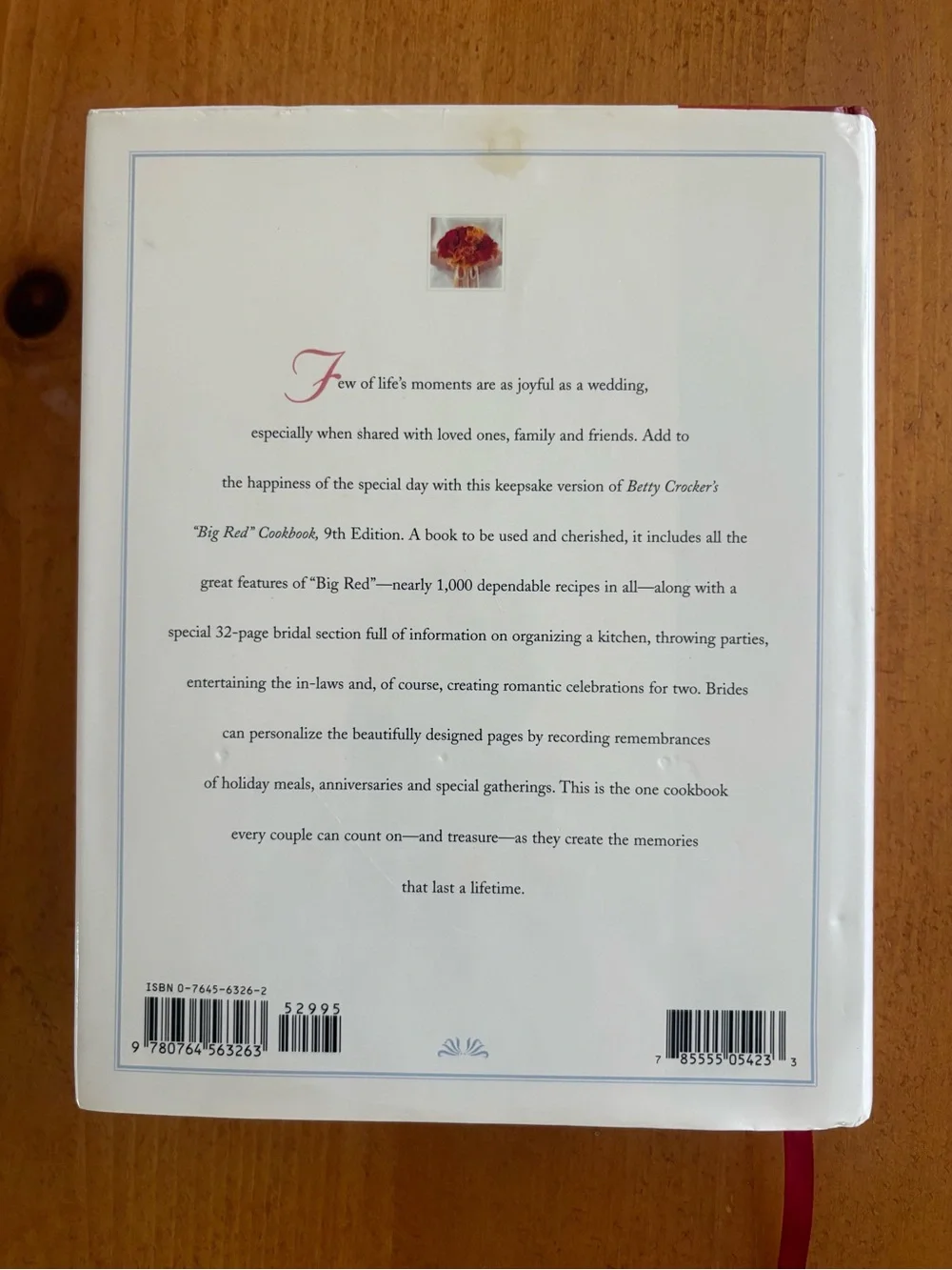 Betty Crocker’s Cookbook Bridal Edition, Hardcover, 576 pages